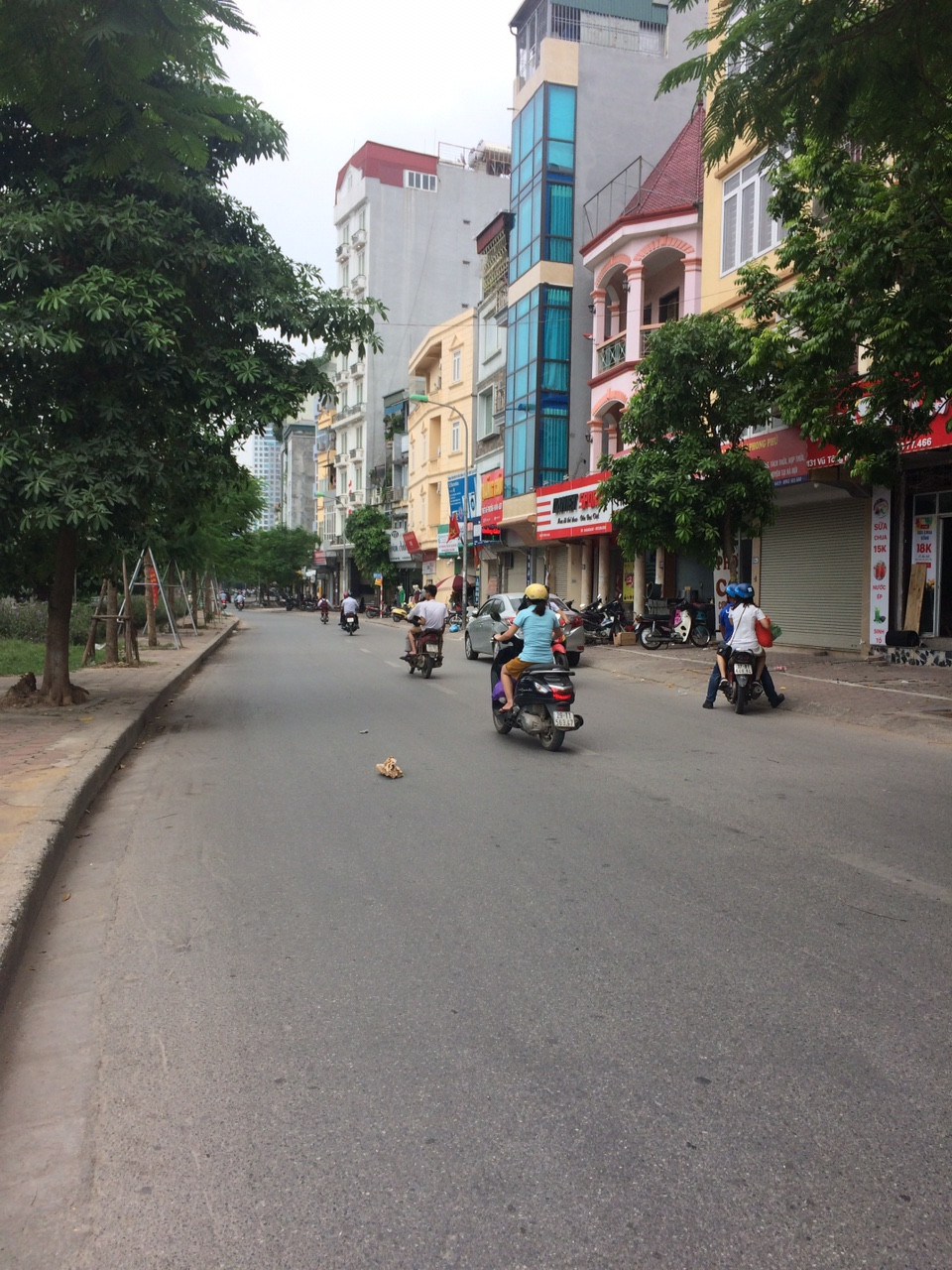 Vũ Tông Phan-Thanh Xuân: Mặt phố, vỉa hè, kinh doanh đỉnh, nhỏ tiền